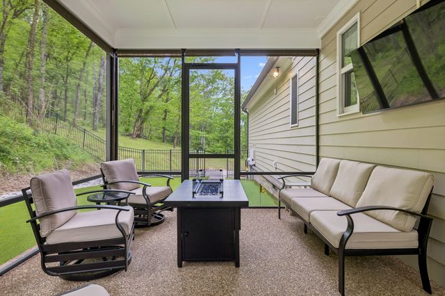 2288 N Berrys Chapel Rd, Franklin, TN 37069
