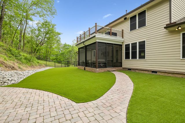 2288 N Berrys Chapel Rd, Franklin, TN 37069