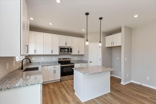 1096 Greenfield Drive, Marysville, OH 43040