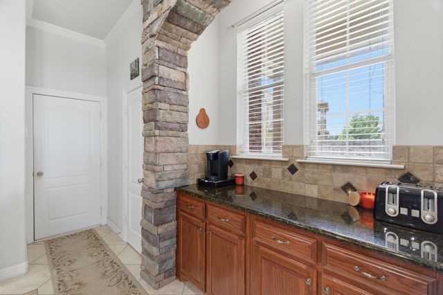 813 Blue Quail Drive, Weatherford, TX 76087