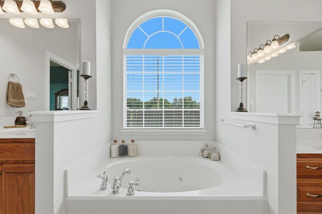 813 Blue Quail Drive, Weatherford, TX 76087