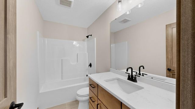 6152 Cody Lane NW, Rochester, MN 55901