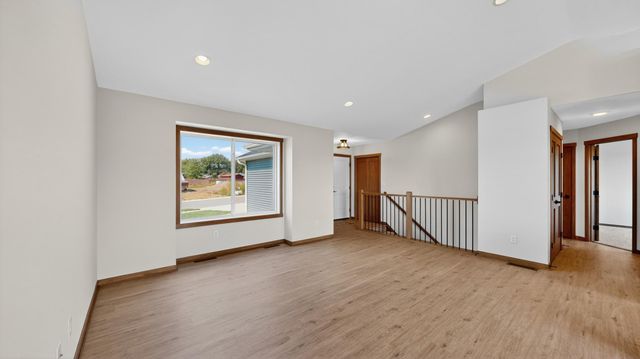 6152 Cody Lane NW, Rochester, MN 55901