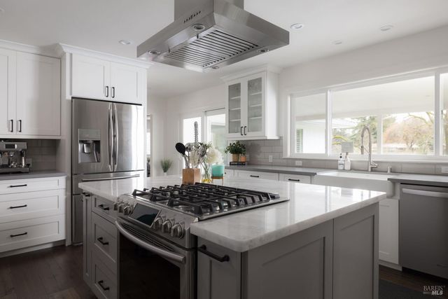 201 Silverado Trl N, St. Helena, CA 94574