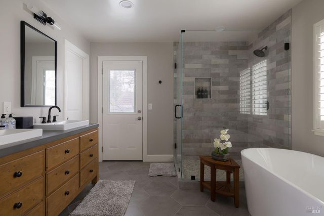 201 Silverado Trl N, St. Helena, CA 94574