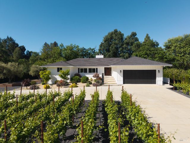 201 Silverado Trl N, St. Helena, CA 94574