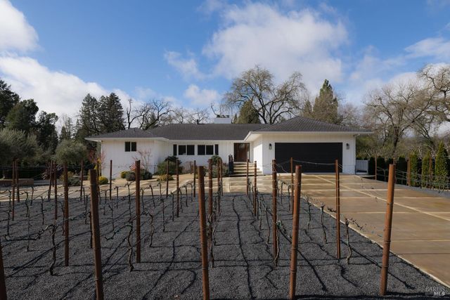 201 Silverado Trl N, St. Helena, CA 94574