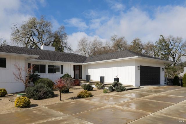 201 Silverado Trl N, St. Helena, CA 94574