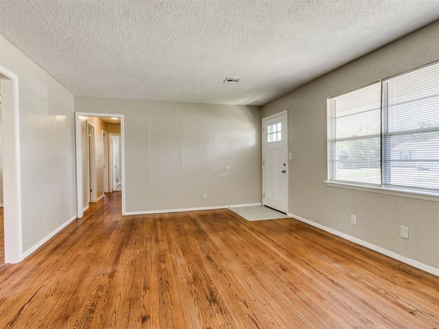 117 Asbill Avenue, Yukon, OK 73099