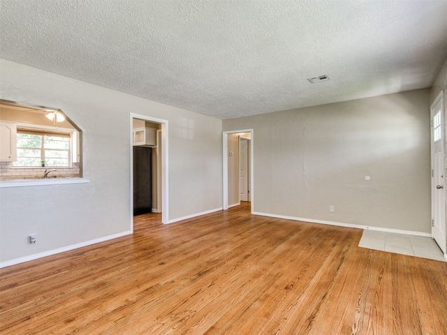 117 Asbill Avenue, Yukon, OK 73099