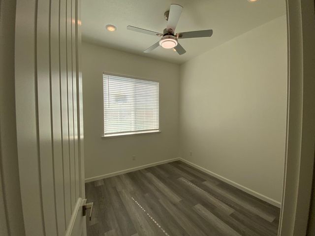 728 W Vassar Avenue N, Fresno, CA 93705