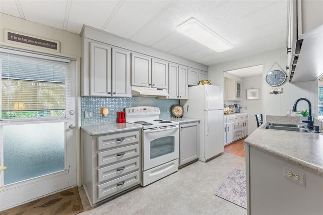 132 FOREST LANE 6, Safety Harbor, FL 34695