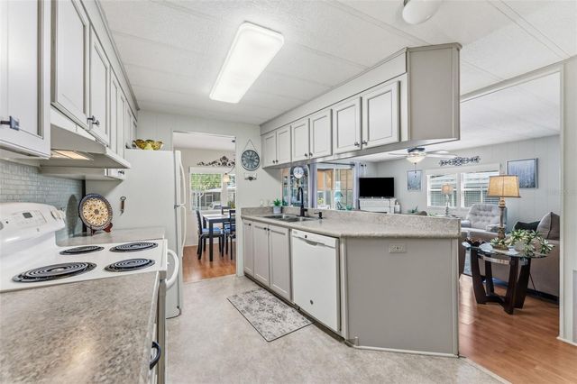 132 FOREST LANE 6, Safety Harbor, FL 34695