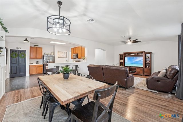 124 Waterlily Way, Hutto, TX 78634