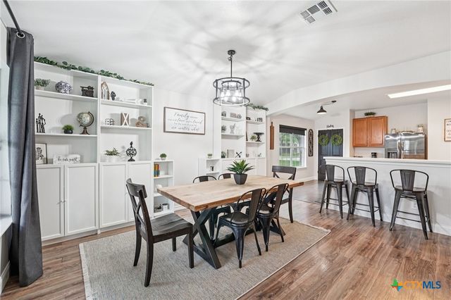 124 Waterlily Way, Hutto, TX 78634