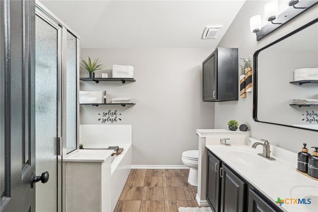 124 Waterlily Way, Hutto, TX 78634