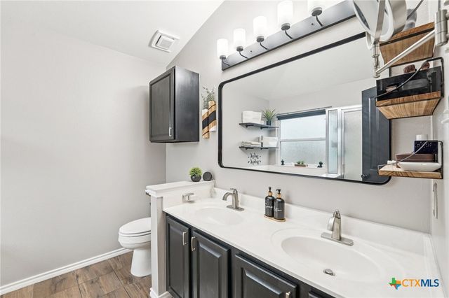 124 Waterlily Way, Hutto, TX 78634