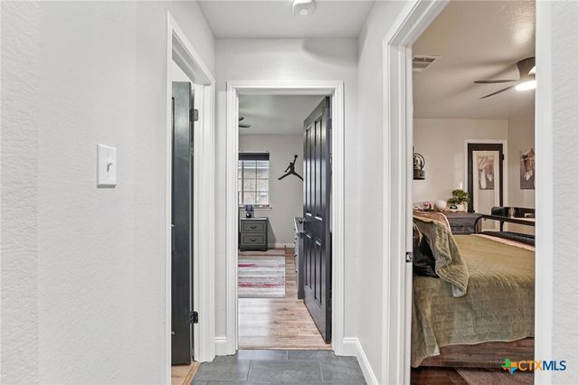 124 Waterlily Way, Hutto, TX 78634