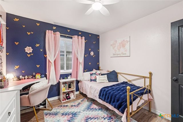 124 Waterlily Way, Hutto, TX 78634