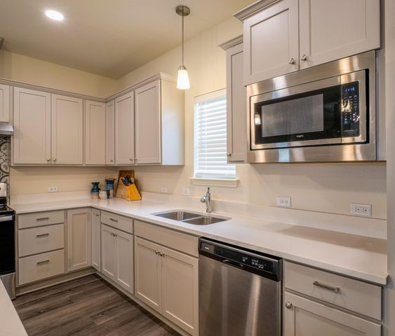 3625 Sagebrush TRL, Kingsland, TX 78639