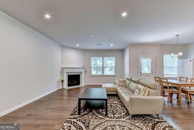 5477 Fountain Head Lane, Auburn, GA 30011
