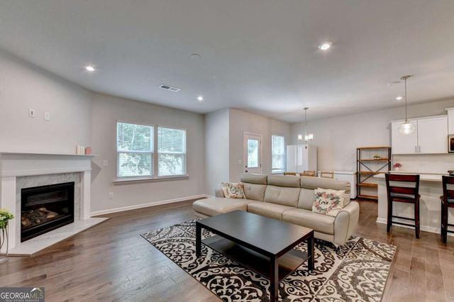 5477 Fountain Head Lane, Auburn, GA 30011