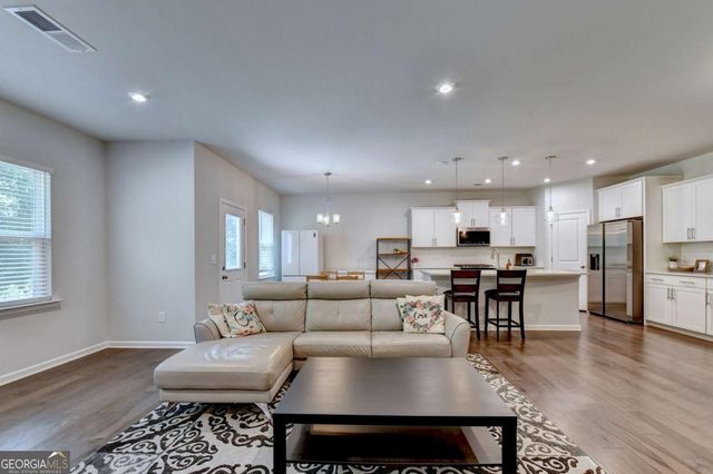 5477 Fountain Head Lane, Auburn, GA 30011