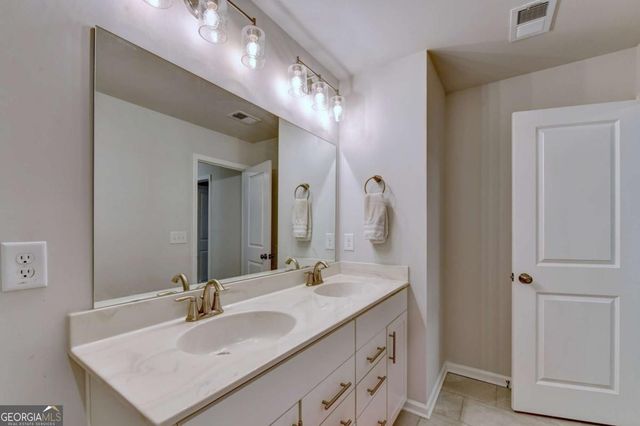 5477 Fountain Head Lane, Auburn, GA 30011