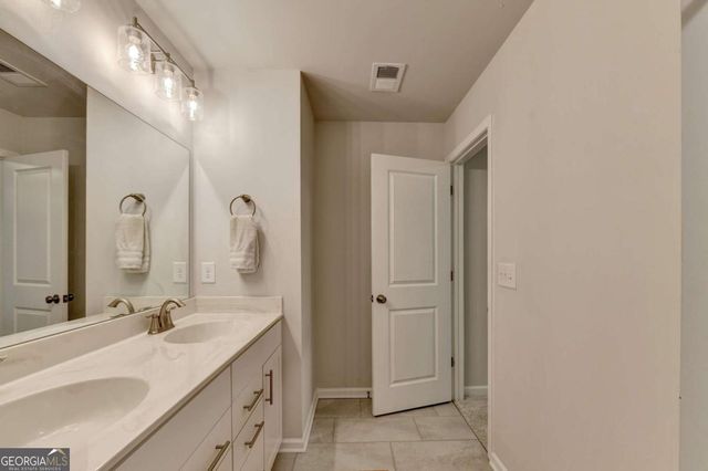 5477 Fountain Head Lane, Auburn, GA 30011