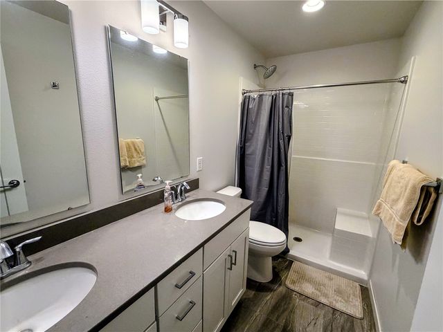 2237 Saint Andrews Drive, North Liberty, IA 52317