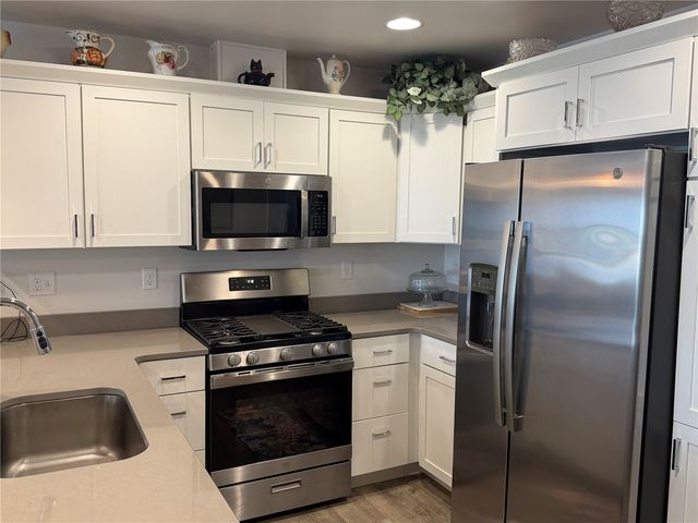 2237 Saint Andrews Drive, North Liberty, IA 52317