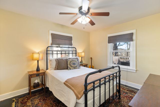 1815 Dimple Ct, Columbia, TN 38401