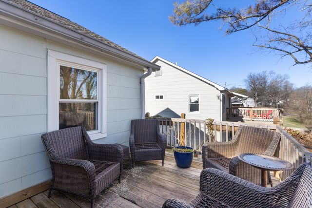 1815 Dimple Ct, Columbia, TN 38401