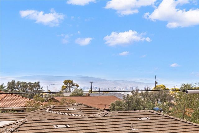 625 Robin Lane, Henderson, NV 89015