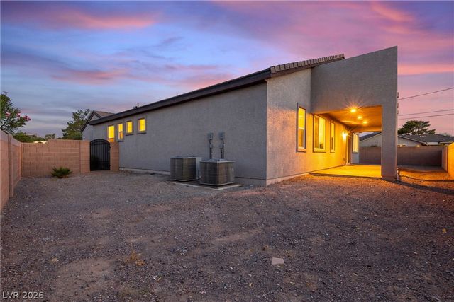 625 Robin Lane, Henderson, NV 89015