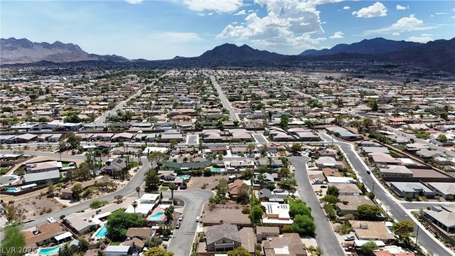 625 Robin Lane, Henderson, NV 89015