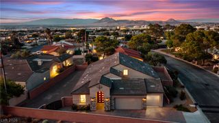 625 Robin Lane, Henderson, NV 89015