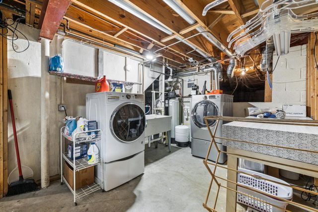 W248N9575 Norwauk COURT, Colgate, WI 53017