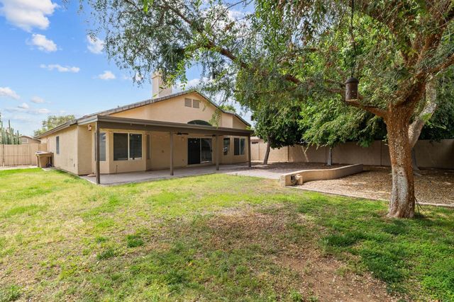 8368 W Paradise Drive, Peoria, AZ 85345