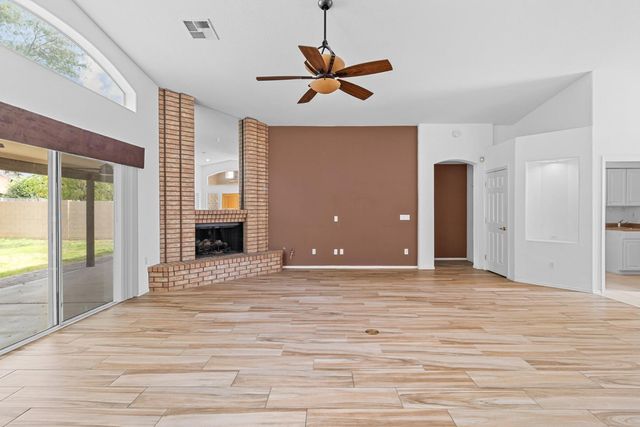 8368 W Paradise Drive, Peoria, AZ 85345