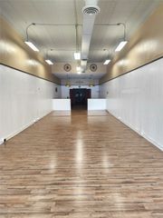 215 N Travis Street B, Sherman, TX 75090