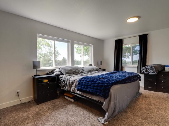32917 S Williams Ave, Cheney, WA 99004