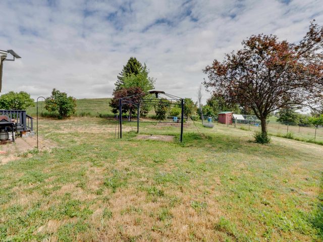 32917 S Williams Ave, Cheney, WA 99004