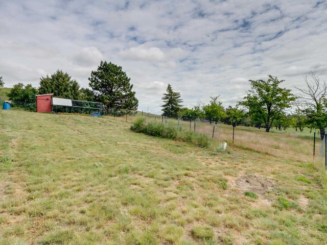 32917 S Williams Ave, Cheney, WA 99004