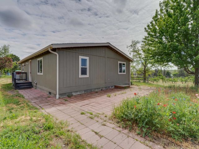 32917 S Williams Ave, Cheney, WA 99004