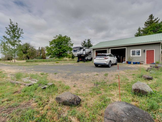 32917 S Williams Ave, Cheney, WA 99004