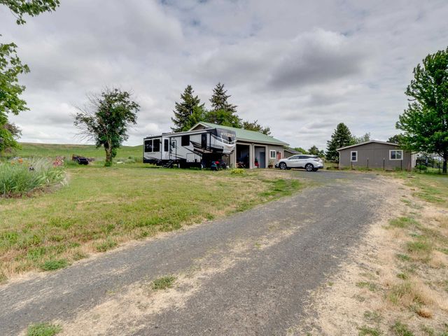 32917 S Williams Ave, Cheney, WA 99004