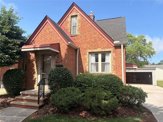 5082 W 5th Street, Brooklyn Heights, OH 44131