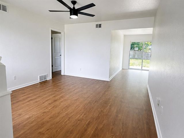 2836 SW 77th Street, Oklahoma City, OK 73159
