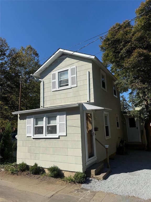 46 Brown Street, Sea Cliff, NY 11579